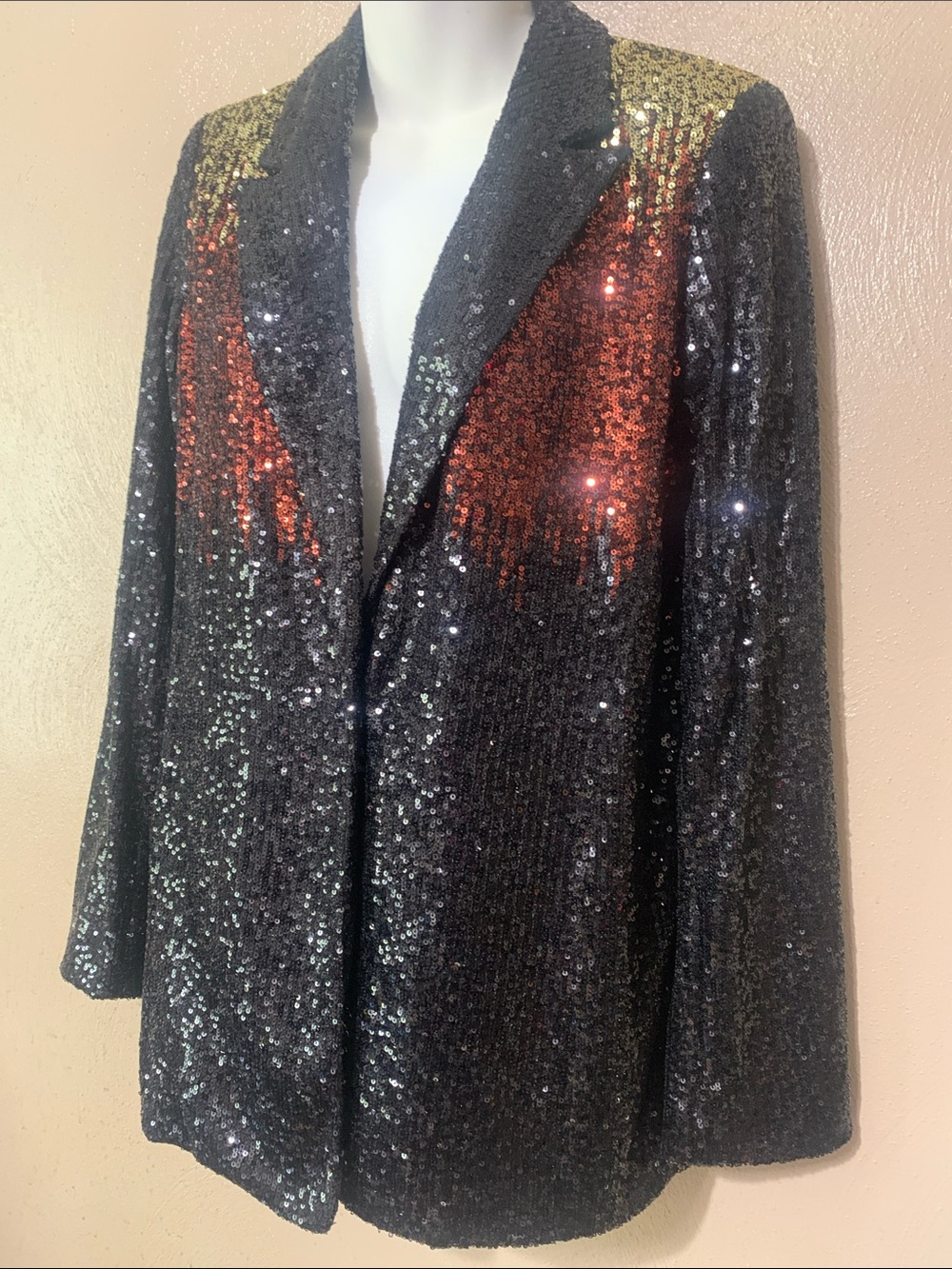 Dennis Basso size 8  Black Sequin Blazer with Copper Gold Ombre Shoulders NWOT - Picture 2 of 6